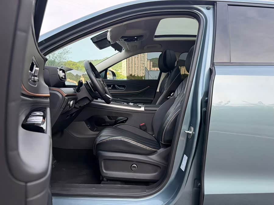 Chery Tiggo 9 2023 2.0T Dual Clutch 2WD Luxury 7-Seater - zdjęcie 7