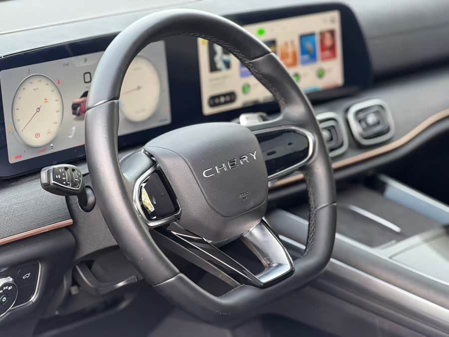 Chery Tiggo 9 2023 2.0T Dual Clutch 2WD Luxury 7-Seater - zdjęcie 9