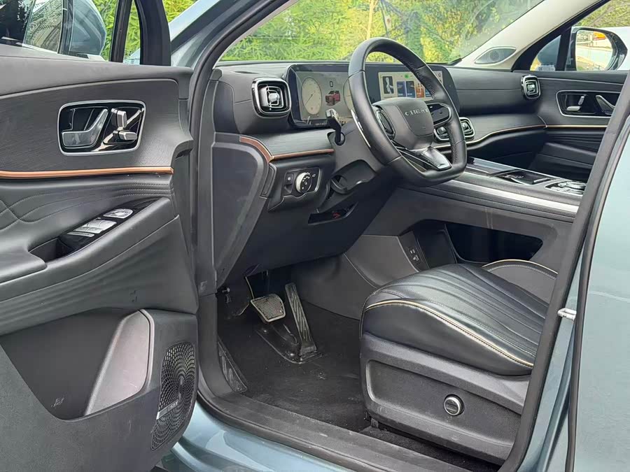 Chery Tiggo 9 2023 2.0T Dual Clutch 2WD Luxury 7-Seater - zdjęcie 10