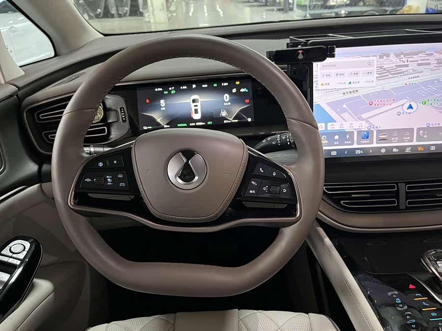 D9 2022 DM-i 970 4WD Honor - zdjęcie 9
