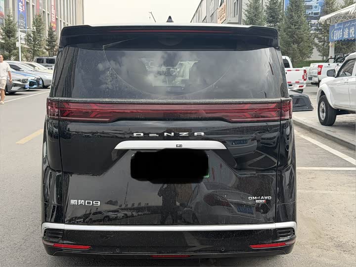 D9 2025 DM-i Intelligent Driving 1020 4WD Premium - zdjęcie 16
