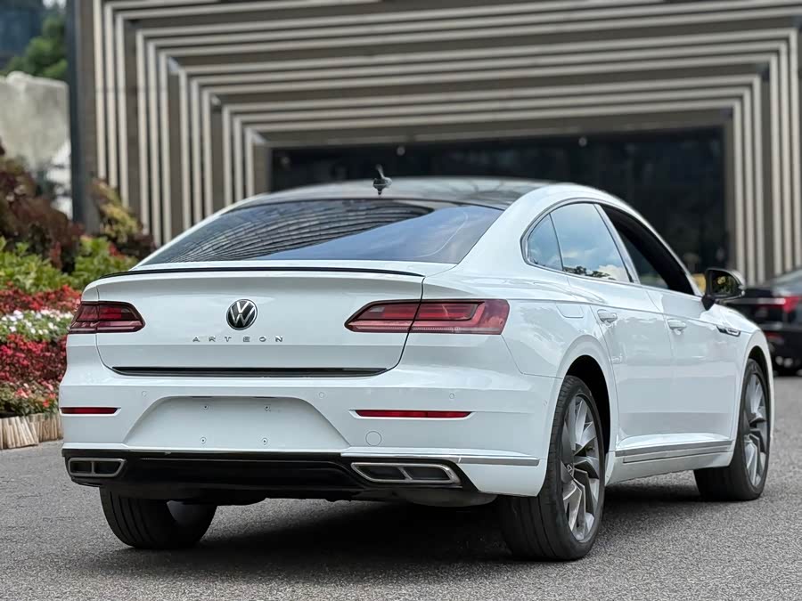 FAW-Volkswagen CC 2023 380TSI Eye-catching Edition - zdjęcie 17