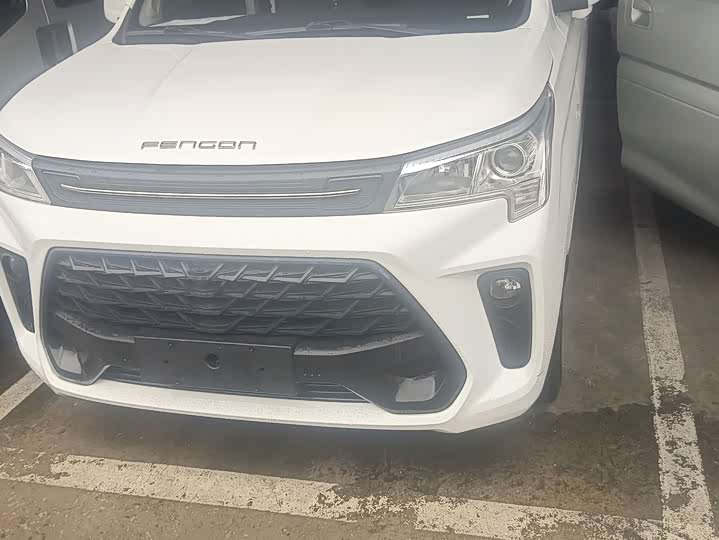 Fengguang 380 2022 1.5L Comfort 7-seater - zdjęcie 18
