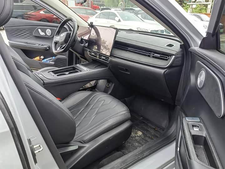 Fengyun A8L 2025 1.5TGDI 145km Standard - zdjęcie 13