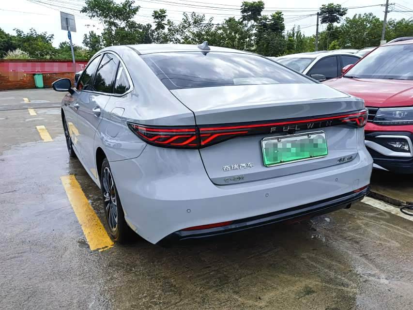 Fengyun A8L 2025 1.5TGDI 145km Standard - zdjęcie 8