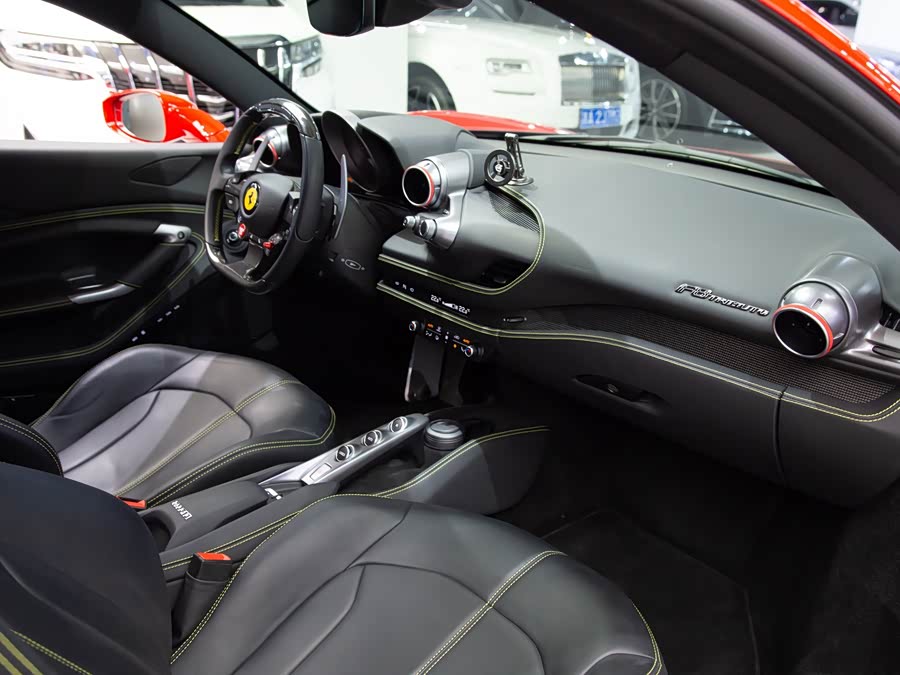 Ferrari F8 Tributo 3.9T V8 2019 - zdjęcie 5