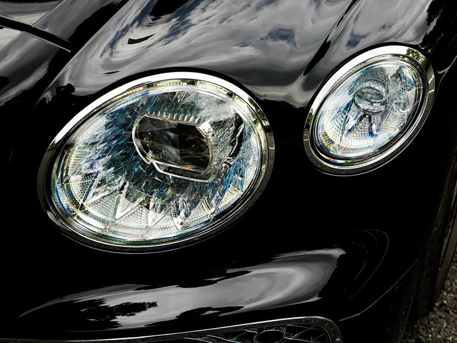 Flying Spur 2023 4.0T V8 Luxury - zdjęcie 12