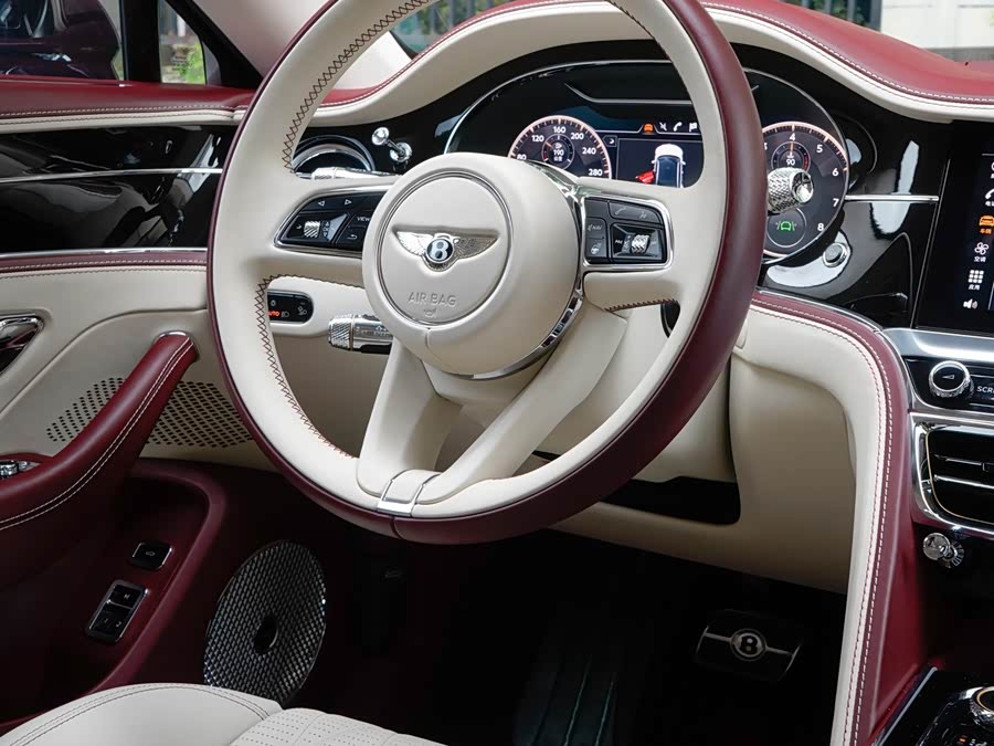 Flying Spur 2023 4.0T V8 Luxury - zdjęcie 8