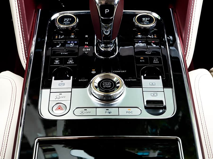 Flying Spur 2023 4.0T V8 Luxury - zdjęcie 9