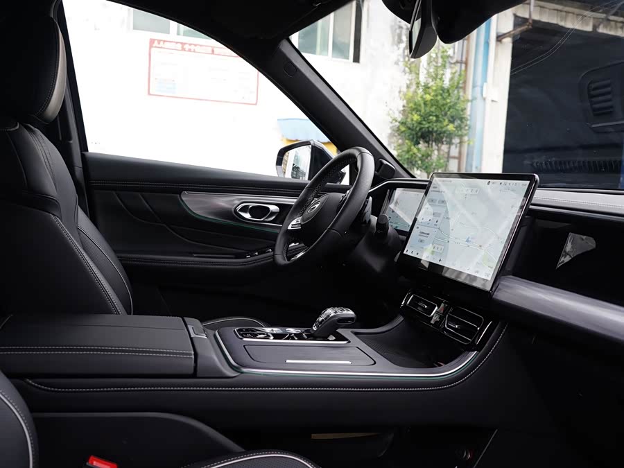 GAC GS8 2024 Pilot Series 2.0T 2WD Luxury Intelligent Connectivity 7-Seater - zdjęcie 13