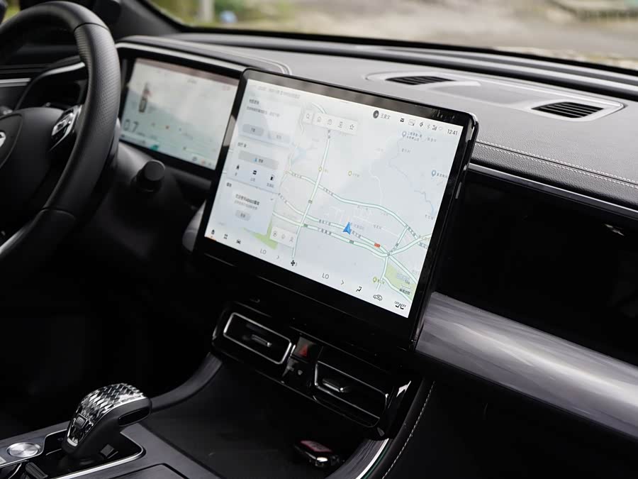 GAC GS8 2024 Pilot Series 2.0T 2WD Luxury Intelligent Connectivity 7-Seater - zdjęcie 14