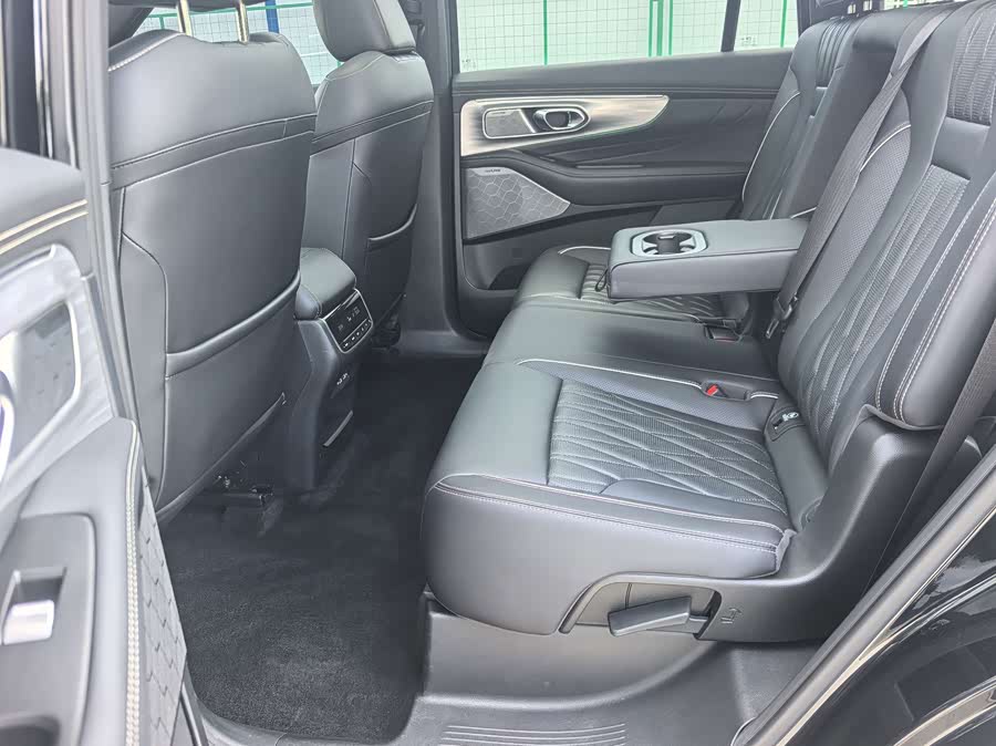 GAC GS8 2024 Pilot Series 2.0T 4WD Luxury Intelligent Connectivity 7-Seater - zdjęcie 17