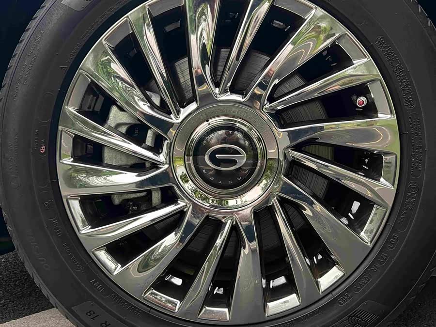 GAC M8 2023 Master Series Dual Engine Royal Edition - zdjęcie 18