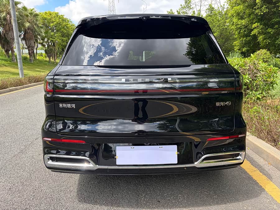 Galaxy M9 2025 210km Four-Wheel Drive Navigation Edition - zdjęcie 16