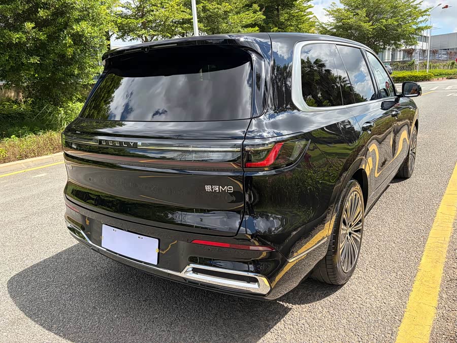 Galaxy M9 2025 210km Four-Wheel Drive Navigation Edition - zdjęcie 17