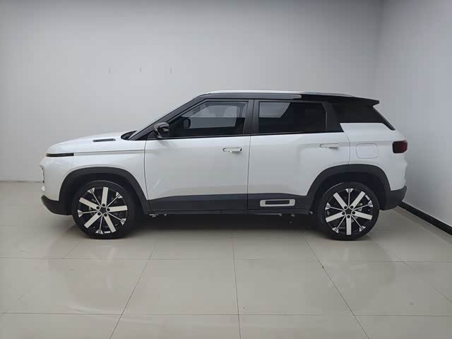 Geely ICON 2023 1.5TD Chocolate Edition - zdjęcie 2