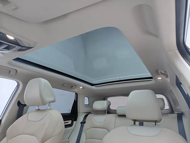 Geely ICON 2023 1.5TD Chocolate Edition - zdjęcie 18