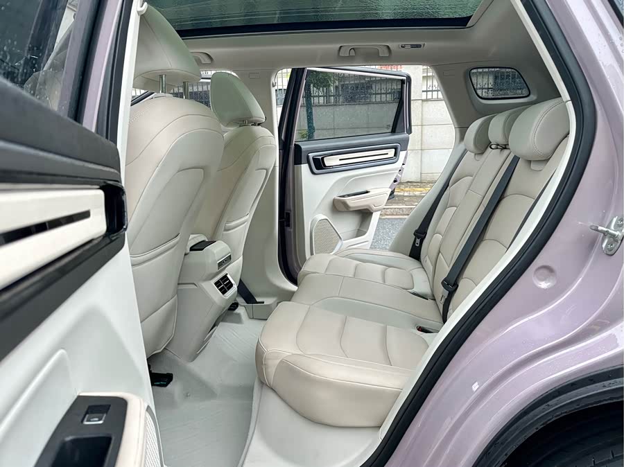 Geely ICON 2025 Linglong 1.5TD Jinxi Edition - zdjęcie 8