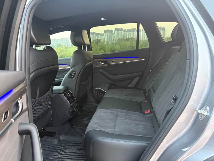 Geely Xingyue L 2.0TD Auto Cloud Edition - zdjęcie 14