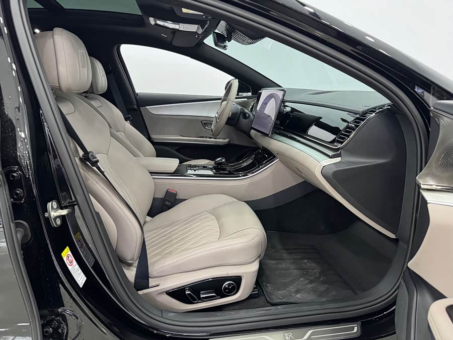 Han 2025 DM-i 125KM Luxury - zdjęcie 11