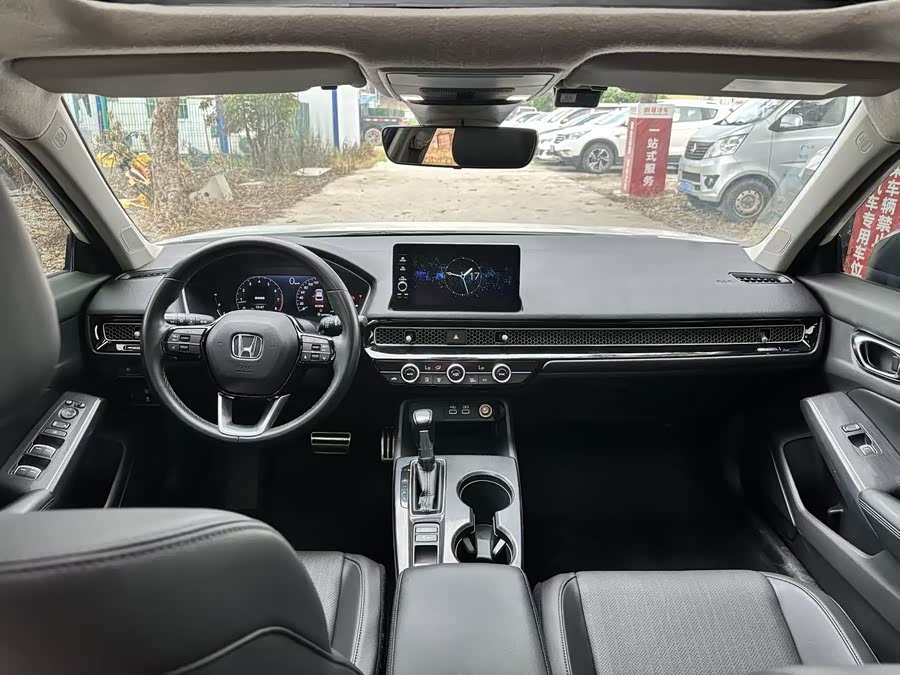 Hatchback 240Turbo CVT Phantom Night Luxury - zdjęcie 8