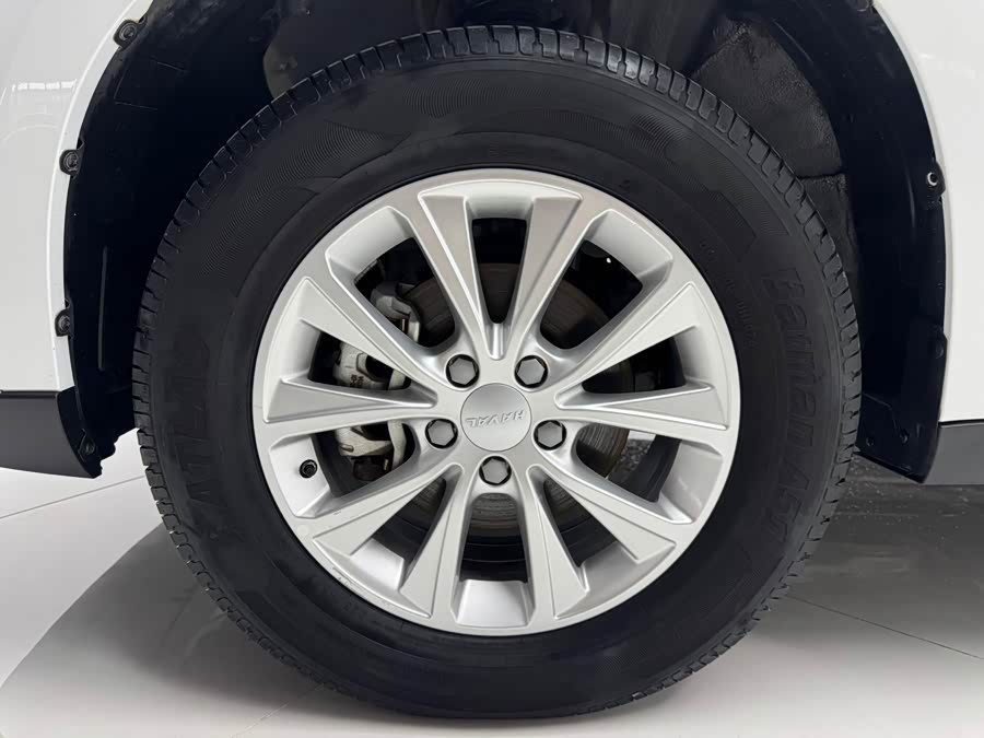 Haval M6 2021 PLUS 1.5T DCT Luxury Intelligent - zdjęcie 13