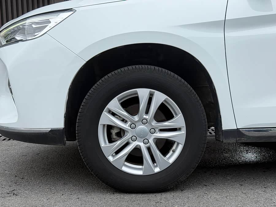 Haval M6 2023 PLUS 1.5T DCT Elite Intelligent - zdjęcie 14