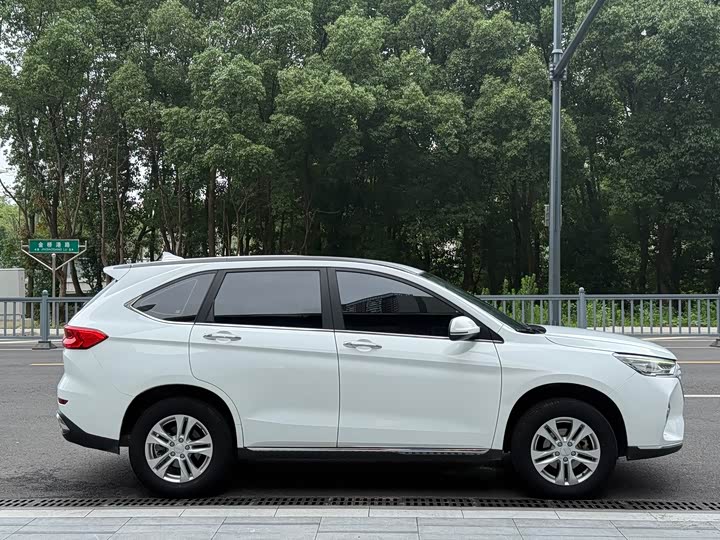 Haval M6 2023 PLUS 1.5T DCT Elite Intelligent - zdjęcie 18
