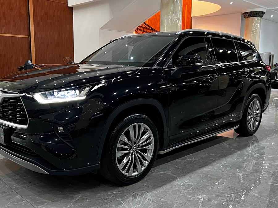 Highlander 2024 380T 4WD Premium 7-Seater - zdjęcie 1