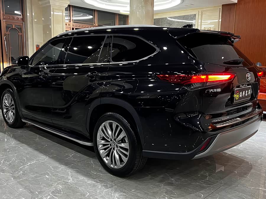 Highlander 2024 380T 4WD Premium 7-Seater - zdjęcie 6