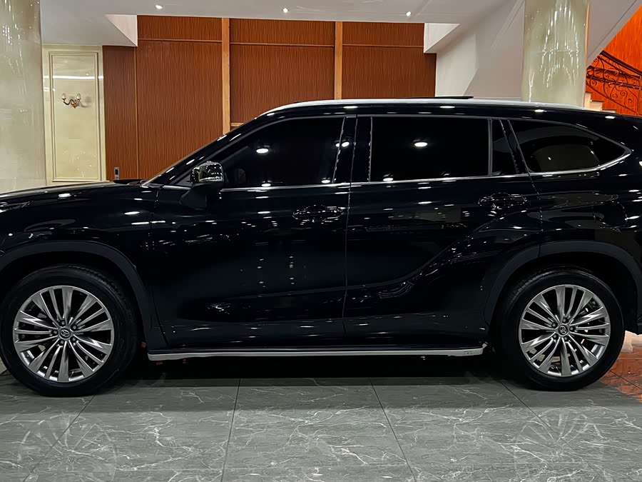 Highlander 2024 380T 4WD Premium 7-Seater - zdjęcie 8