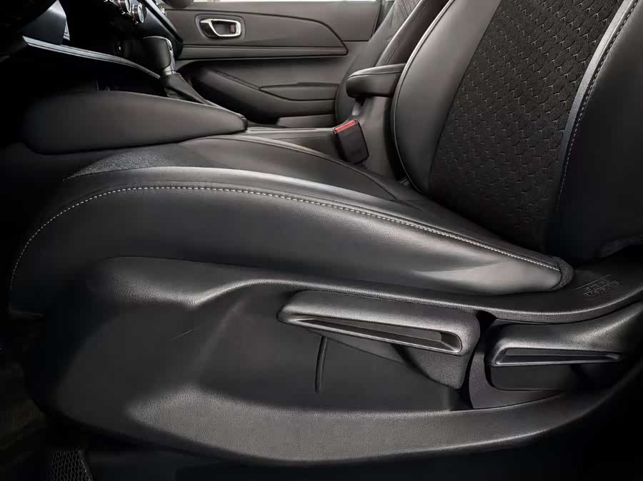 Honda XR-V 2023 1.5L CVT Hot Edition - zdjęcie 15