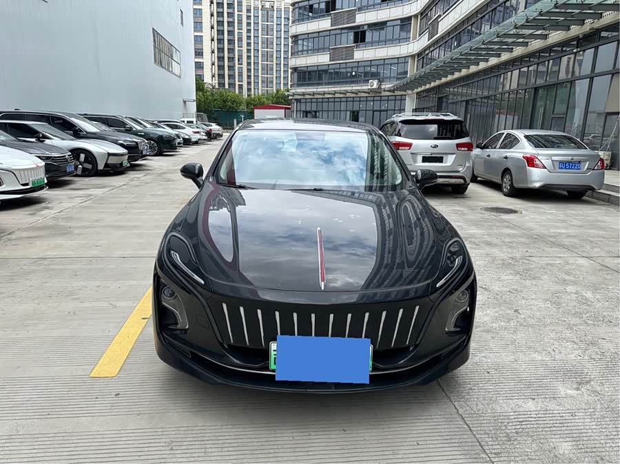 Hongqi E-QM5 2024 450km Travel Edition - zdjęcie 2