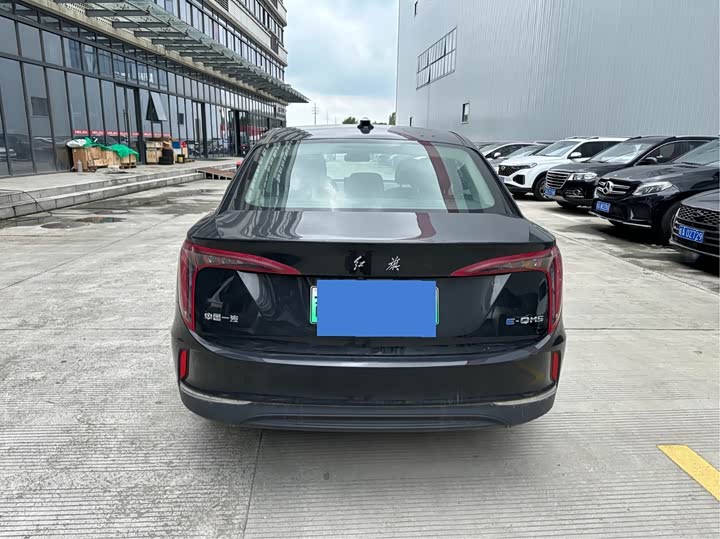 Hongqi E-QM5 2024 450km Travel Edition - zdjęcie 19