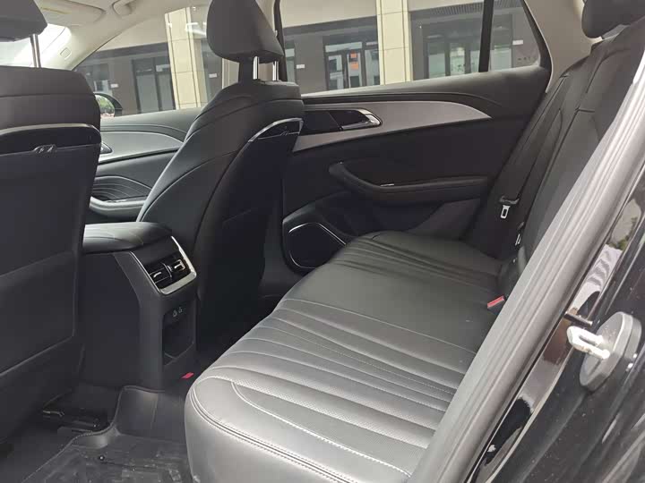 Hongqi H5 2023 1.5T DCT Intelligent Connected Edition - zdjęcie 17