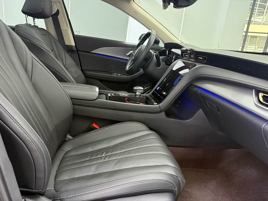 Hongqi H5 2024 2.0T Auto Intelligent Connectivity Flagship - zdjęcie 7