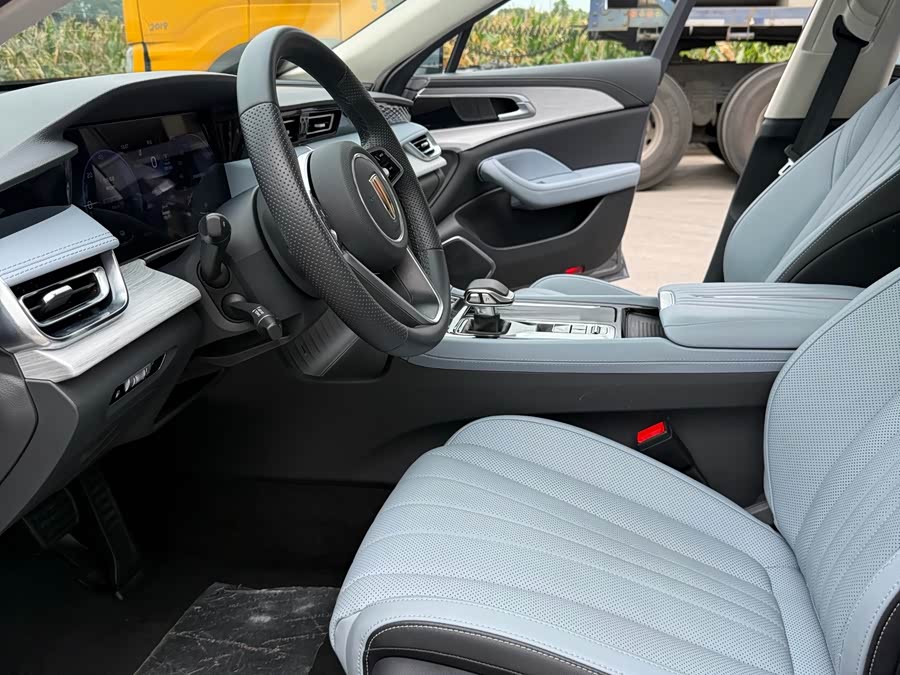 Hongqi H5 PHEV 2025 170 Super Hybrid Edition - zdjęcie 6