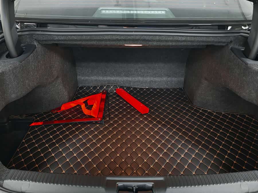 Hongqi H7 2021 1.8T Comfort - zdjęcie 13