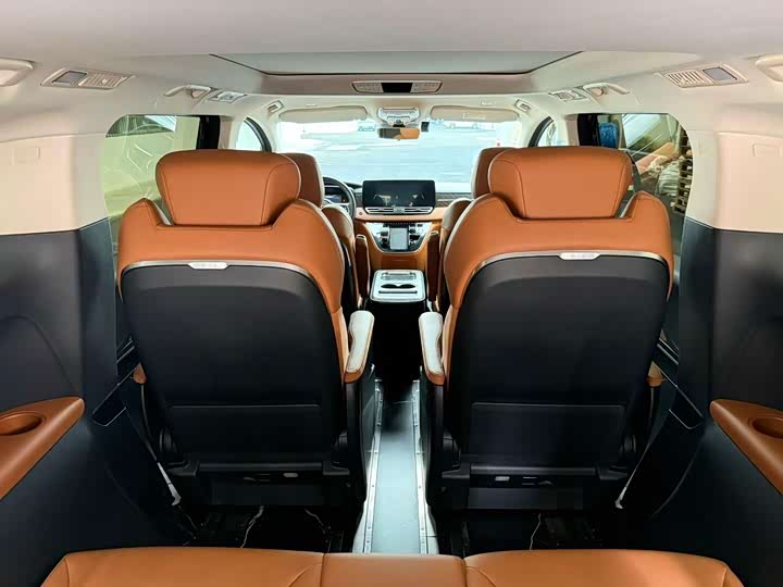 Hongqi HQ9 PHEV 2024 2.0T 4WD Business - zdjęcie 12