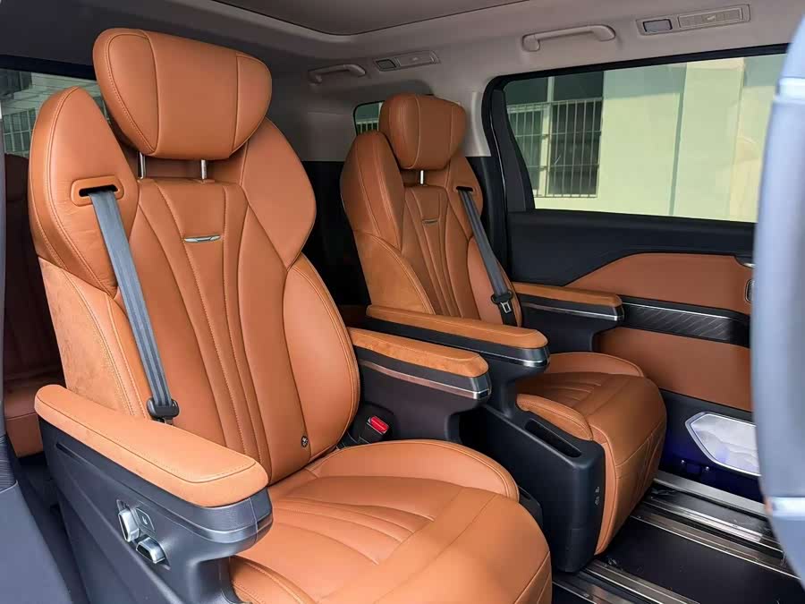 Hongqi HQ9 PHEV 2024 2.0T 4WD Business - zdjęcie 5