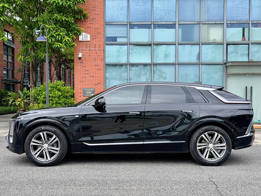 IQ Rui Ge 2024 Rear Drive Standard Range Luxury - zdjęcie 2
