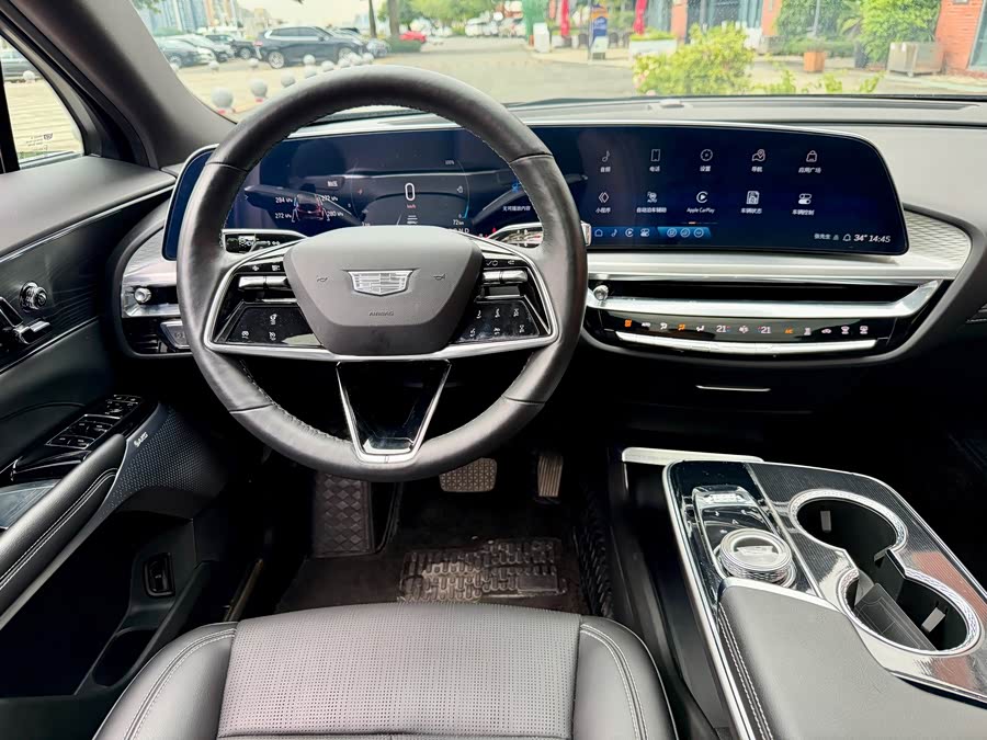 IQ Rui Ge 2024 Rear Drive Standard Range Luxury - zdjęcie 11