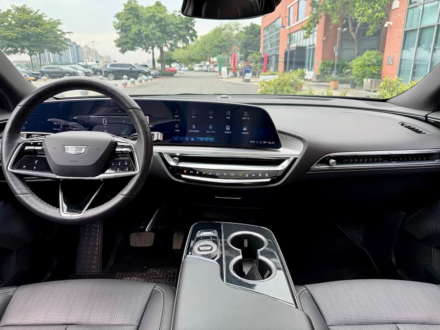 IQ Rui Ge 2024 Rear Drive Standard Range Luxury - zdjęcie 12