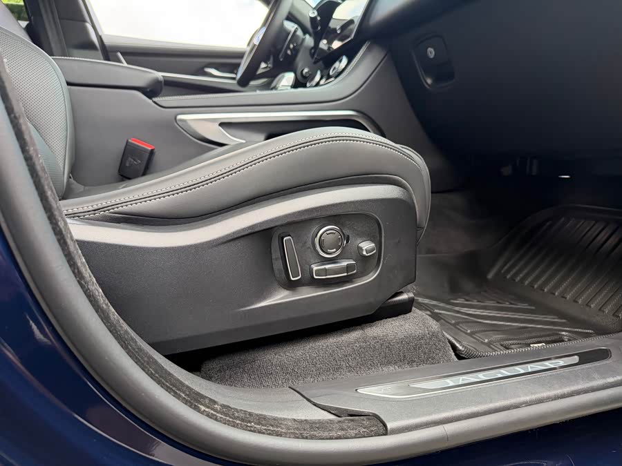 Jaguar F-PACE 2024 P250 R-Dynamic HSE - zdjęcie 15