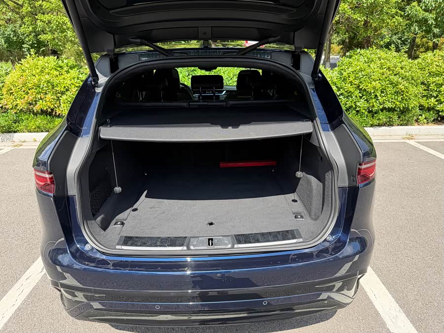 Jaguar F-PACE 2024 P250 R-Dynamic HSE - zdjęcie 19