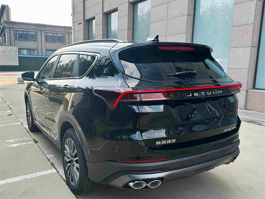 Jietu X70 PLUS 2023 1.5T CVT Self-Strength MAX 5-seater - zdjęcie 18