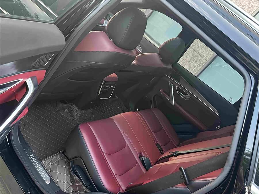 Jietu X70 PLUS 2023 1.5T CVT Self-Strength MAX 5-seater - zdjęcie 6
