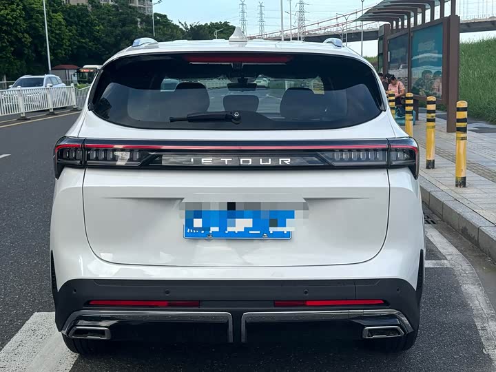 Jietu X70 PLUS 2025 1.5T Elite 5-seater - zdjęcie 13