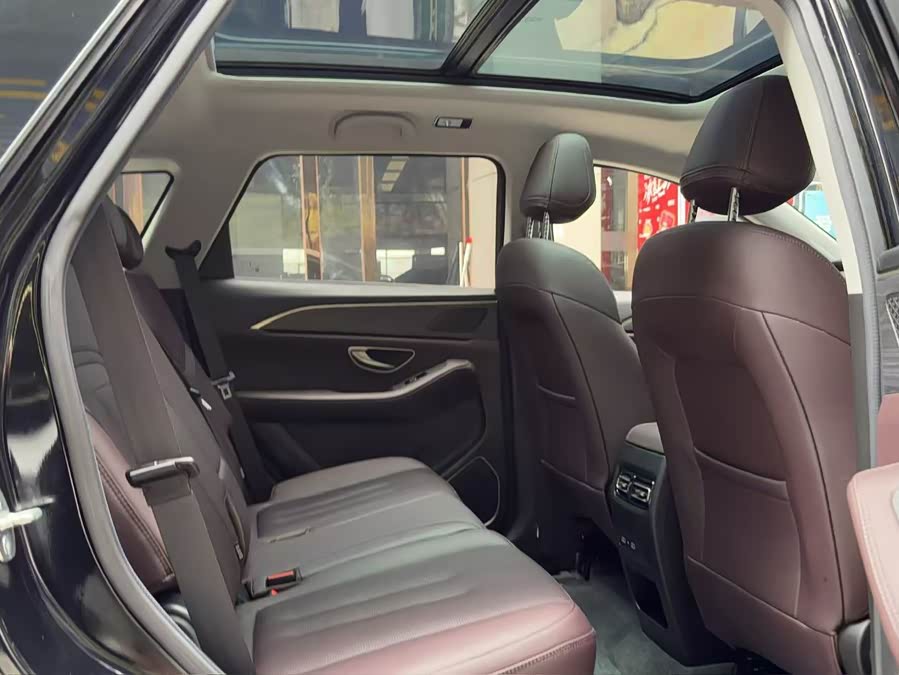Jietu X90 PLUS 2023 1.6TD DCT Flat 7-Seater - zdjęcie 13