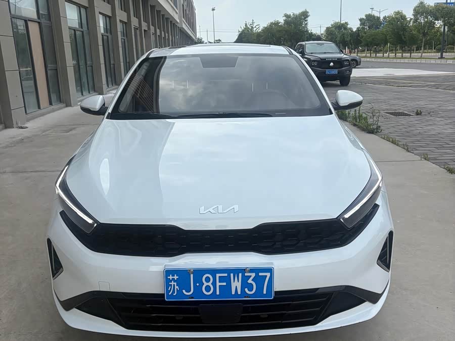 Kia K3 2023 1.5L CVT Luxury - zdjęcie 1